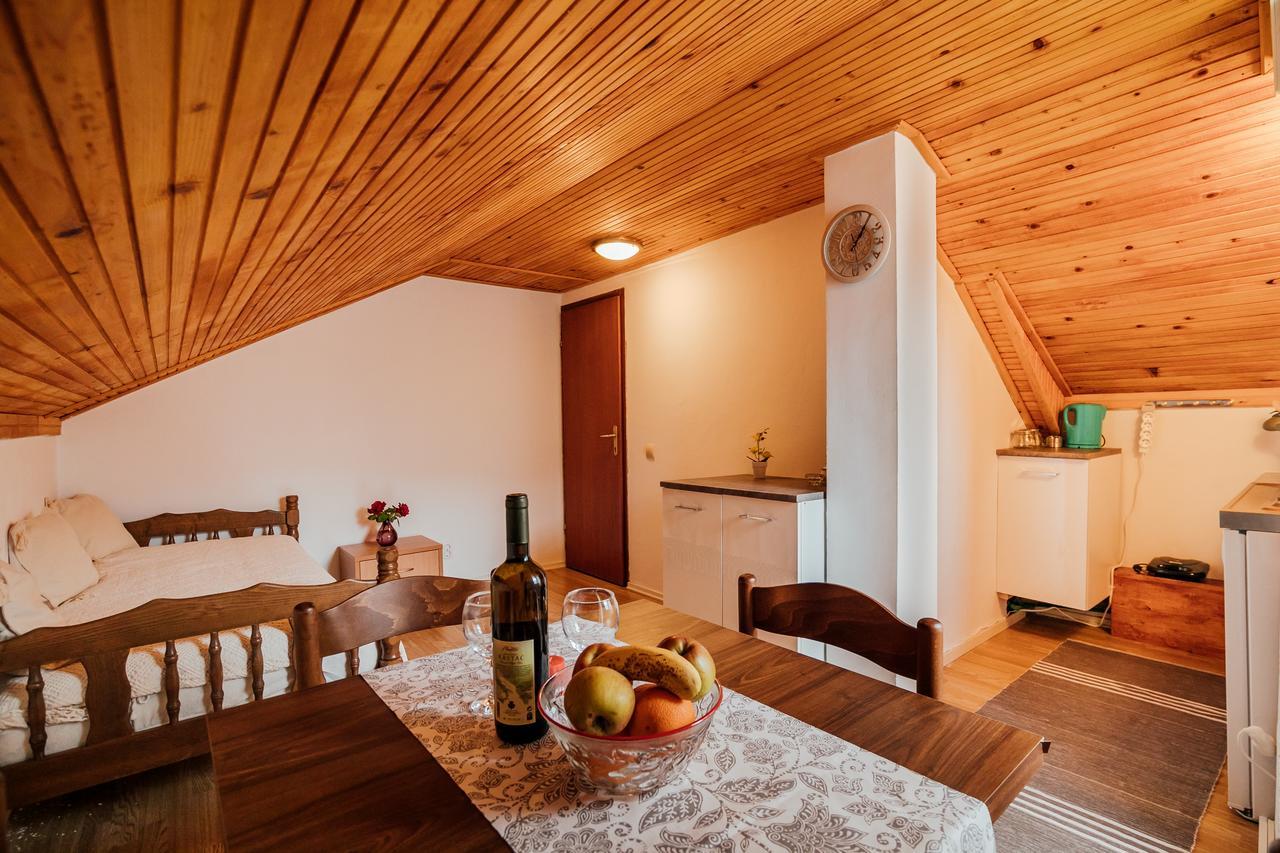 Apartments Sopot Risan Exterior photo
